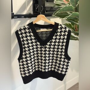 OAK + FORT Monochrome Knit Sweater Vest